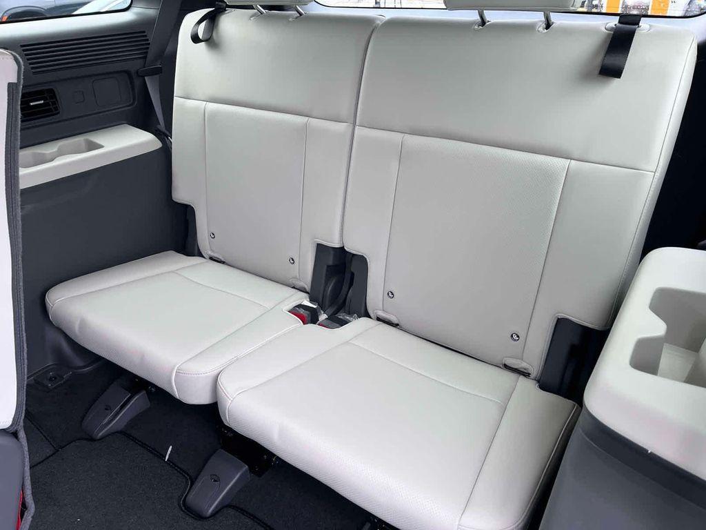 used 2025 Hyundai Santa Fe car, priced at $34,998