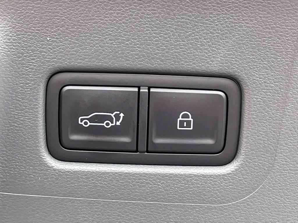 used 2025 Hyundai Santa Fe car, priced at $34,998