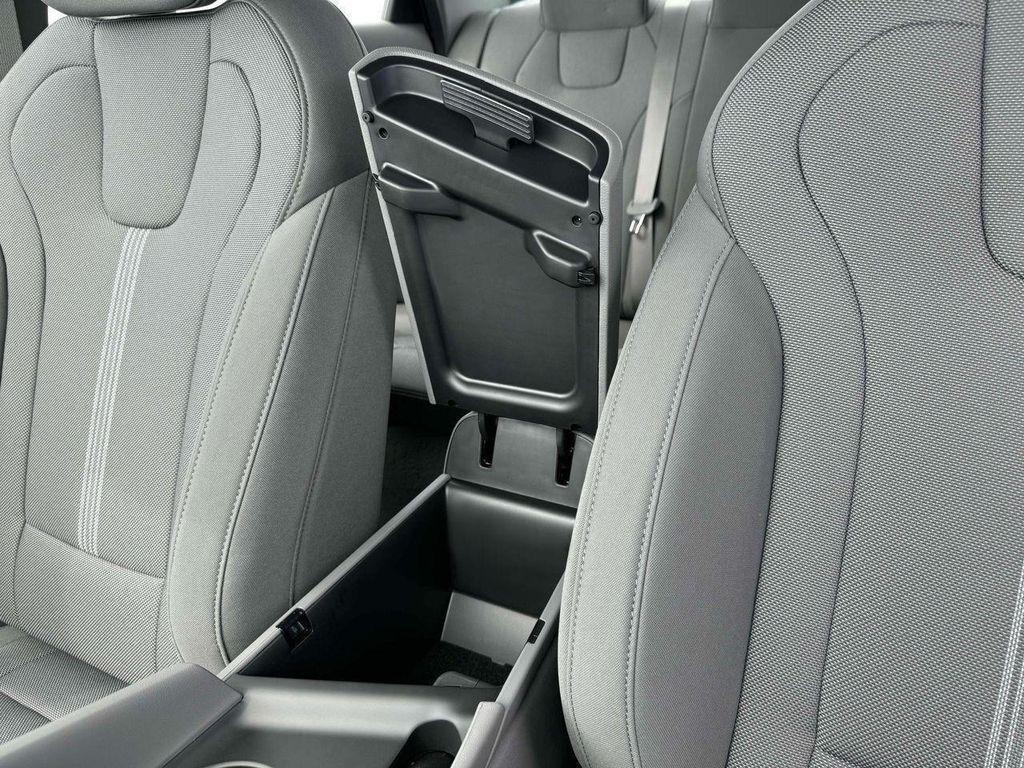 new 2025 Hyundai Elantra car, priced at $24,116