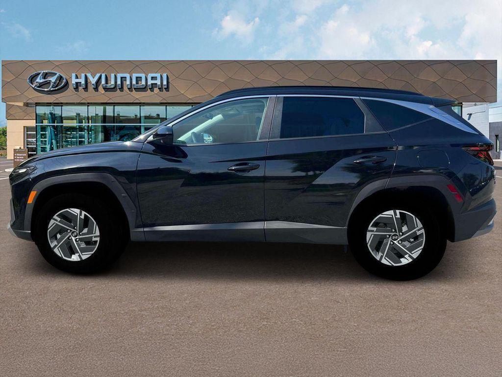 new 2025 Hyundai TUCSON Hybrid car, priced at $33,764