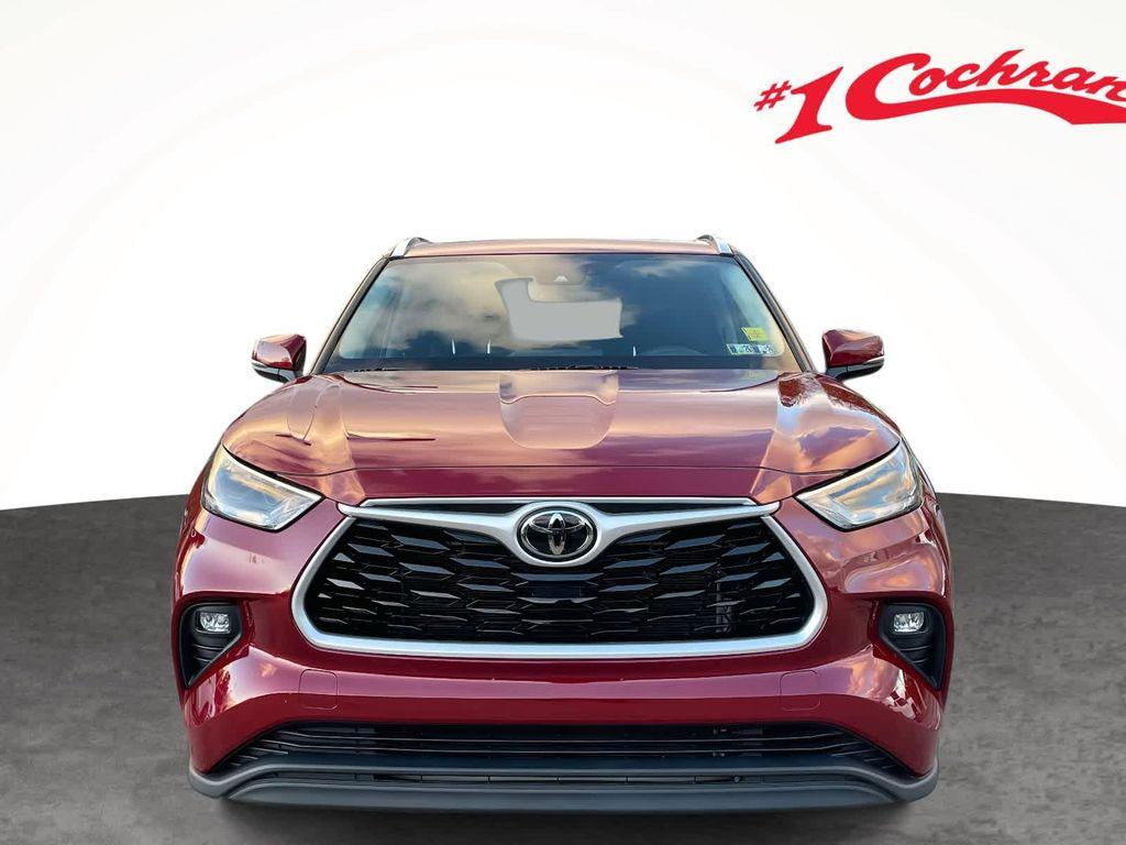 used 2021 Toyota Highlander car, priced at $31,998