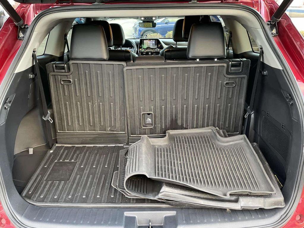 used 2021 Toyota Highlander car, priced at $31,998