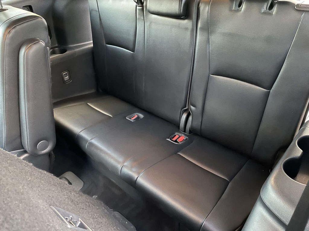 used 2021 Toyota Highlander car, priced at $31,998