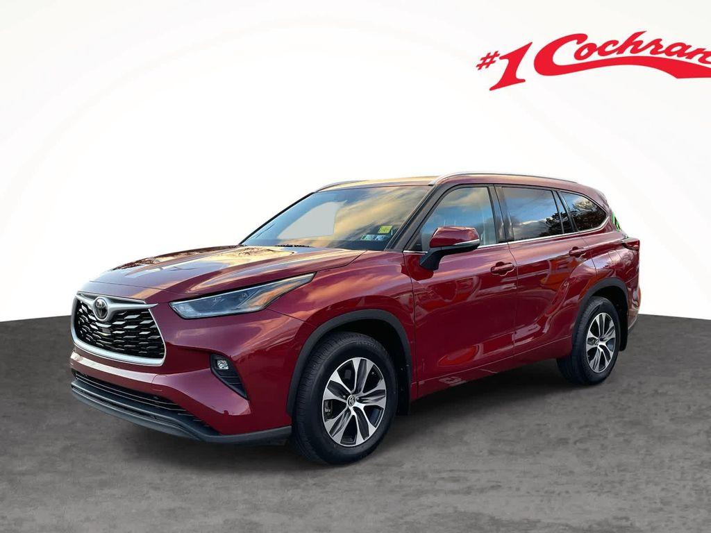used 2021 Toyota Highlander car, priced at $31,998