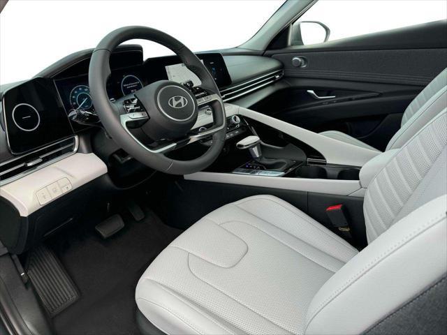 new 2025 Hyundai Elantra car, priced at $31,044