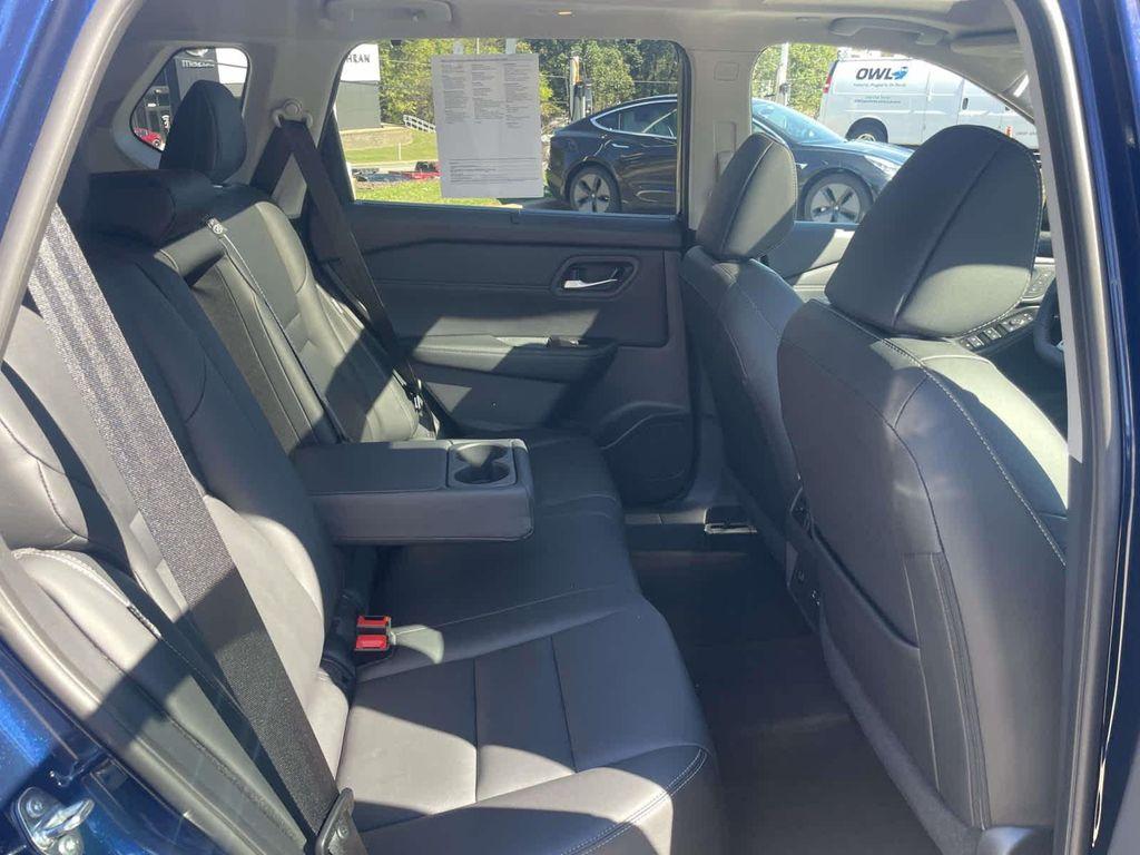 used 2024 Nissan Rogue car, priced at $31,282
