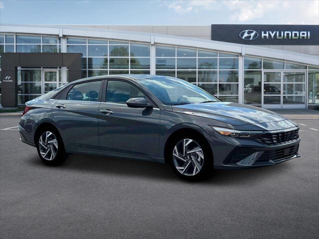 new 2025 Hyundai Elantra car, priced at $26,611