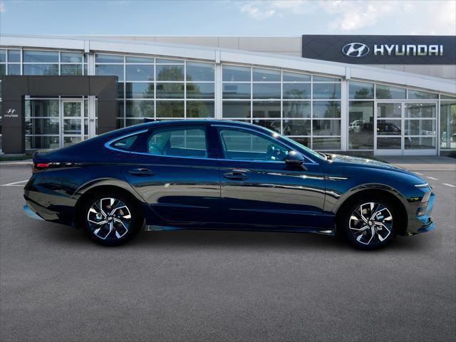 new 2025 Hyundai Sonata car, priced at $30,324