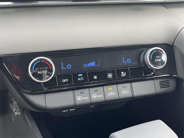 new 2025 Hyundai Elantra car, priced at $24,288