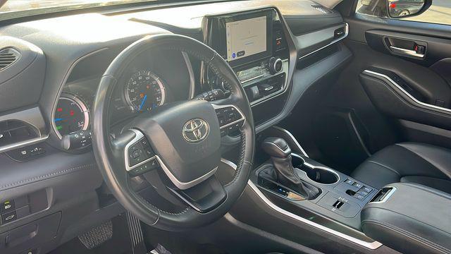 used 2023 Toyota Highlander Hybrid car, priced at $43,999
