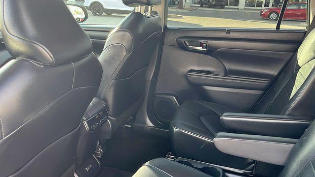 used 2023 Toyota Highlander Hybrid car, priced at $43,999