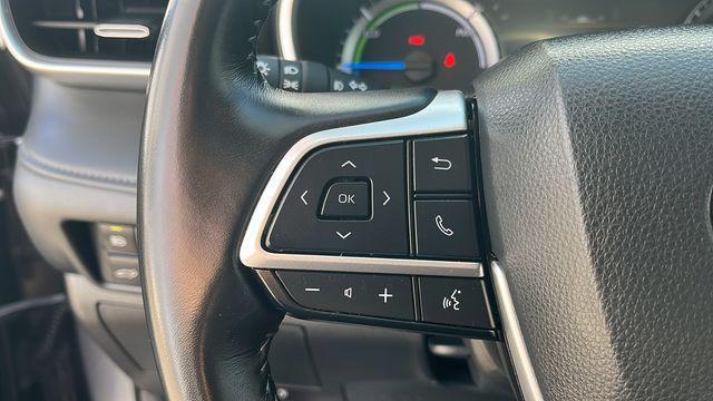 used 2023 Toyota Highlander Hybrid car, priced at $43,999