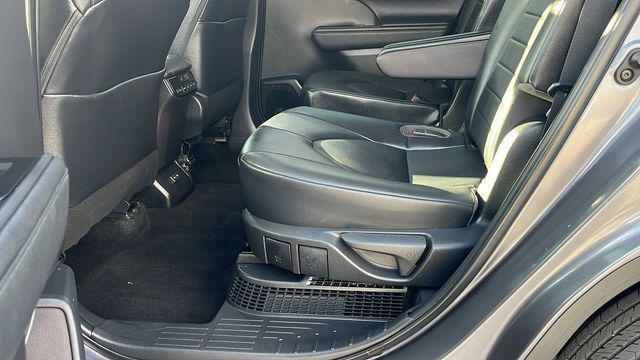 used 2023 Toyota Highlander Hybrid car, priced at $43,999
