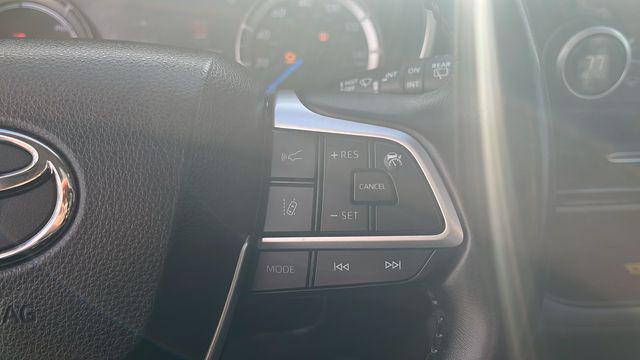 used 2023 Toyota Highlander Hybrid car, priced at $43,999