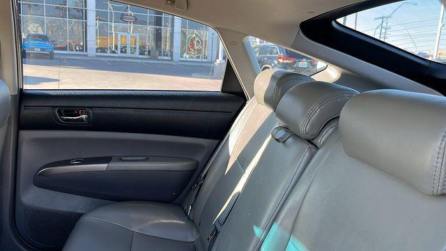 used 2007 Toyota Prius car, priced at $8,999