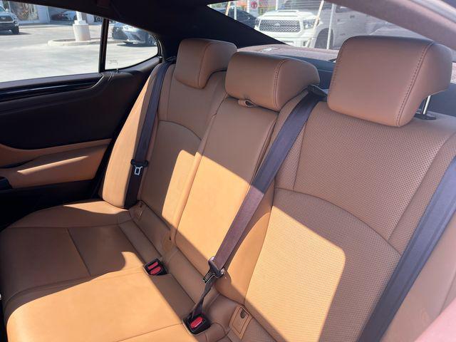 used 2019 Lexus ES 300h car, priced at $33,299