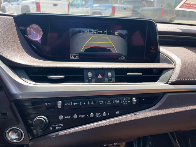 used 2019 Lexus ES 300h car, priced at $33,299