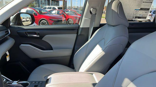 new 2026 Toyota Highlander car, priced at $49,293