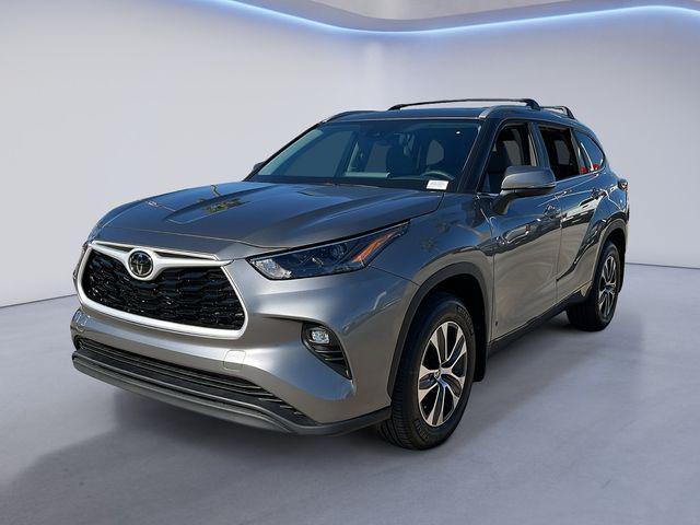 new 2026 Toyota Highlander car, priced at $49,293