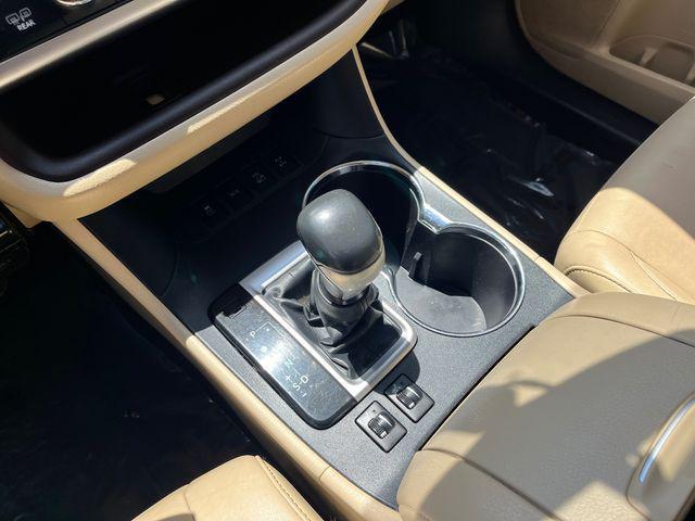 used 2015 Toyota Highlander car, priced at $18,999