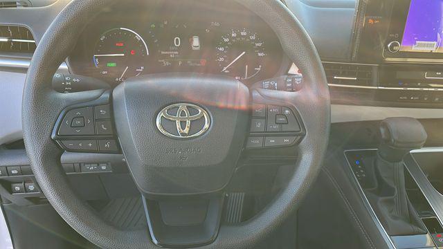 used 2025 Toyota Sienna car, priced at $43,999