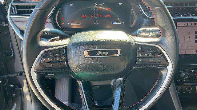 used 2022 Jeep Grand Cherokee car, priced at $34,199