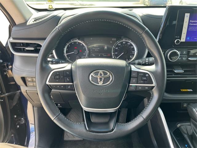 used 2024 Toyota Highlander car, priced at $43,199