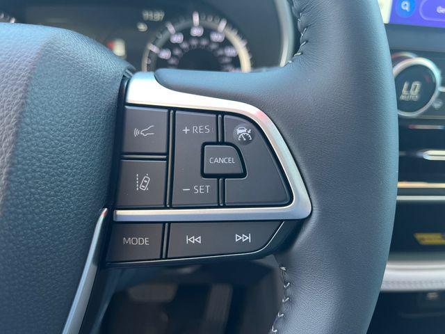 new 2025 Toyota Highlander car, priced at $46,050
