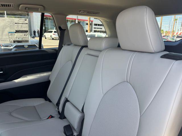 new 2025 Toyota Grand Highlander car, priced at $47,483