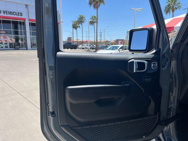 used 2021 Jeep Gladiator car, priced at $33,999