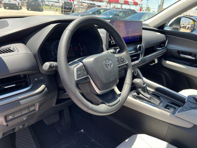 new 2025 Toyota Grand Highlander car, priced at $47,887