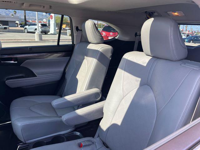 used 2023 Toyota Highlander Hybrid car, priced at $48,999