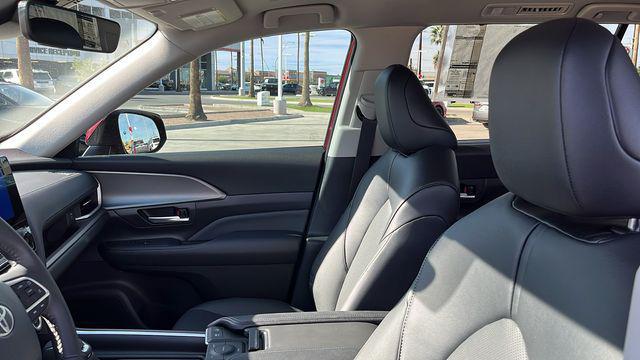 new 2026 Toyota Grand Highlander Hybrid car, priced at $50,323