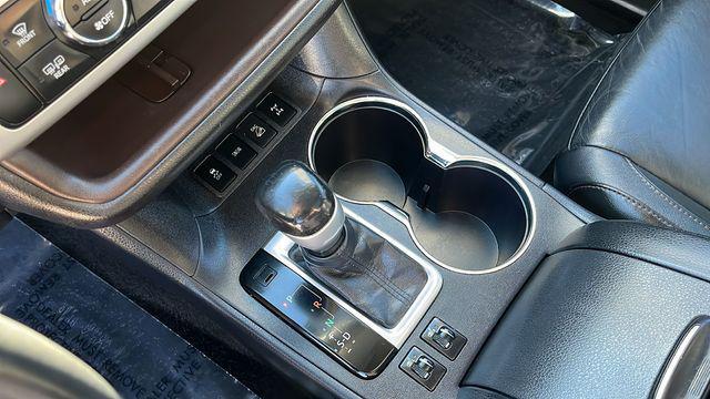 used 2015 Toyota Highlander car, priced at $22,999