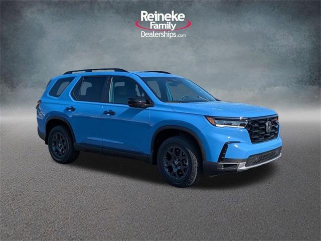 new 2025 Honda Pilot car, priced at $51,350