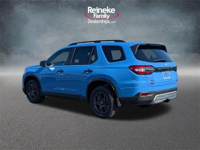 new 2025 Honda Pilot car, priced at $51,350