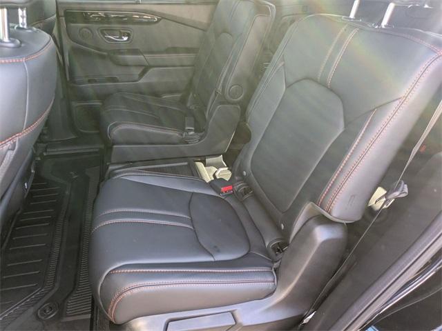 new 2025 Honda Pilot car, priced at $50,895