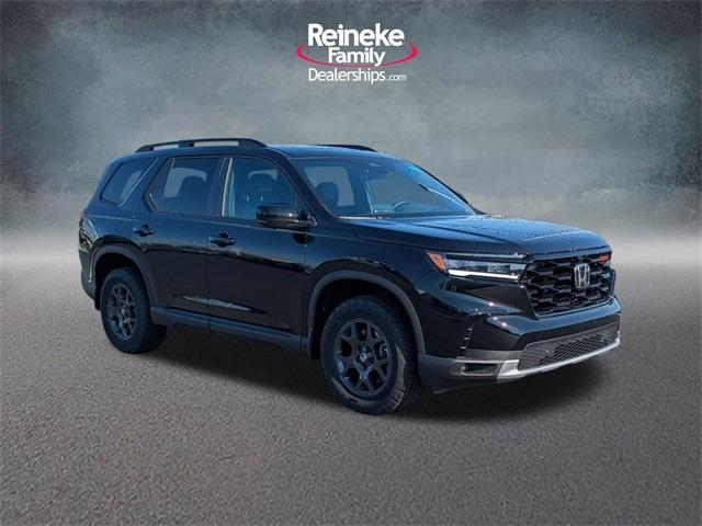 new 2025 Honda Pilot car, priced at $50,895