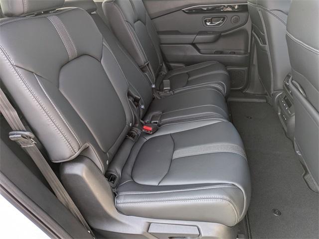 new 2025 Honda Pilot car, priced at $47,550