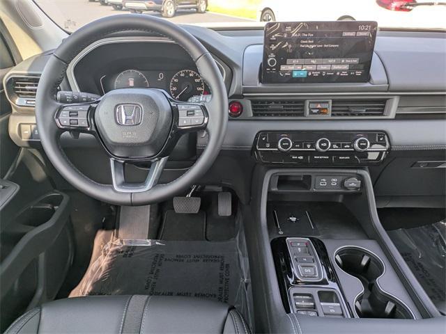 new 2025 Honda Pilot car, priced at $47,550