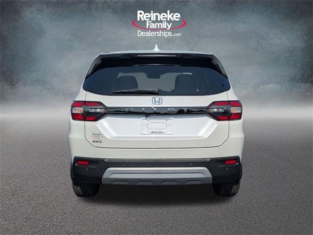 new 2025 Honda Pilot car, priced at $47,550