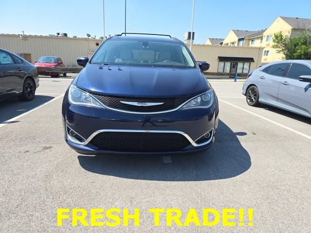 used 2018 Chrysler Pacifica car, priced at $13,995