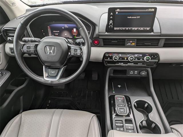 used 2023 Honda Pilot car, priced at $44,995