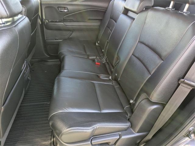 used 2022 Honda Pilot car, priced at $33,945