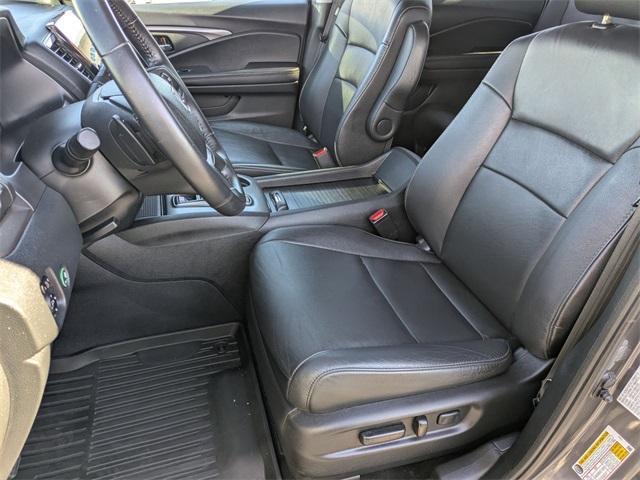 used 2022 Honda Pilot car, priced at $33,945