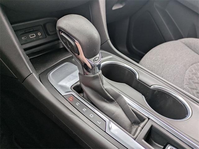 used 2022 Chevrolet Equinox car, priced at $18,995