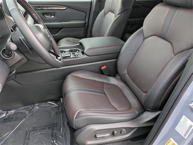 new 2025 Honda Pilot car, priced at $56,485