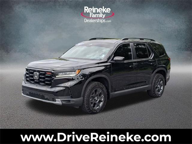 used 2025 Honda Pilot car, priced at $46,495