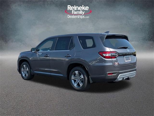 new 2025 Honda Pilot car, priced at $47,800