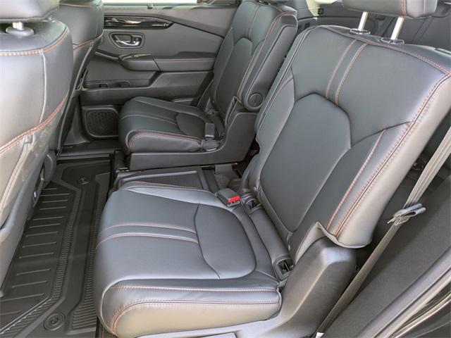 new 2025 Honda Pilot car, priced at $50,850